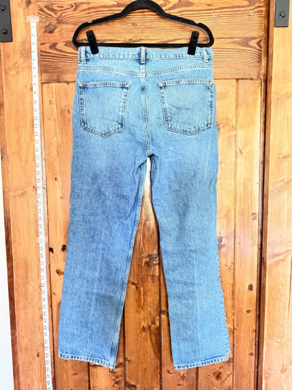 Reformation Jeans • Addison Low Rise Relaxed Jeans, Light Wash - Picture 5 of 6